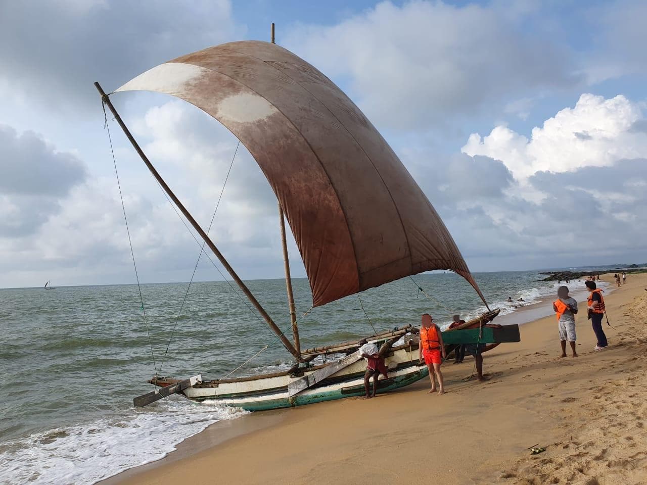 Blurred real-trip moment from Sri Lanka with CeyRoutes